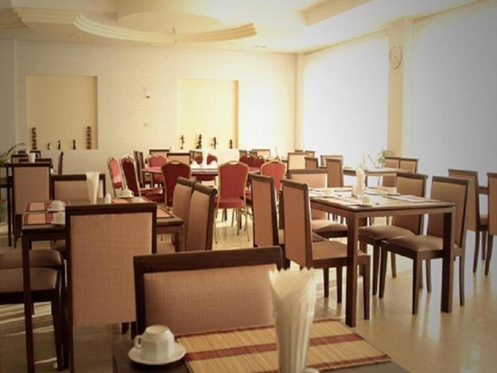 Myat Nan Yone Hotel Naypyidaw Dış mekan fotoğraf