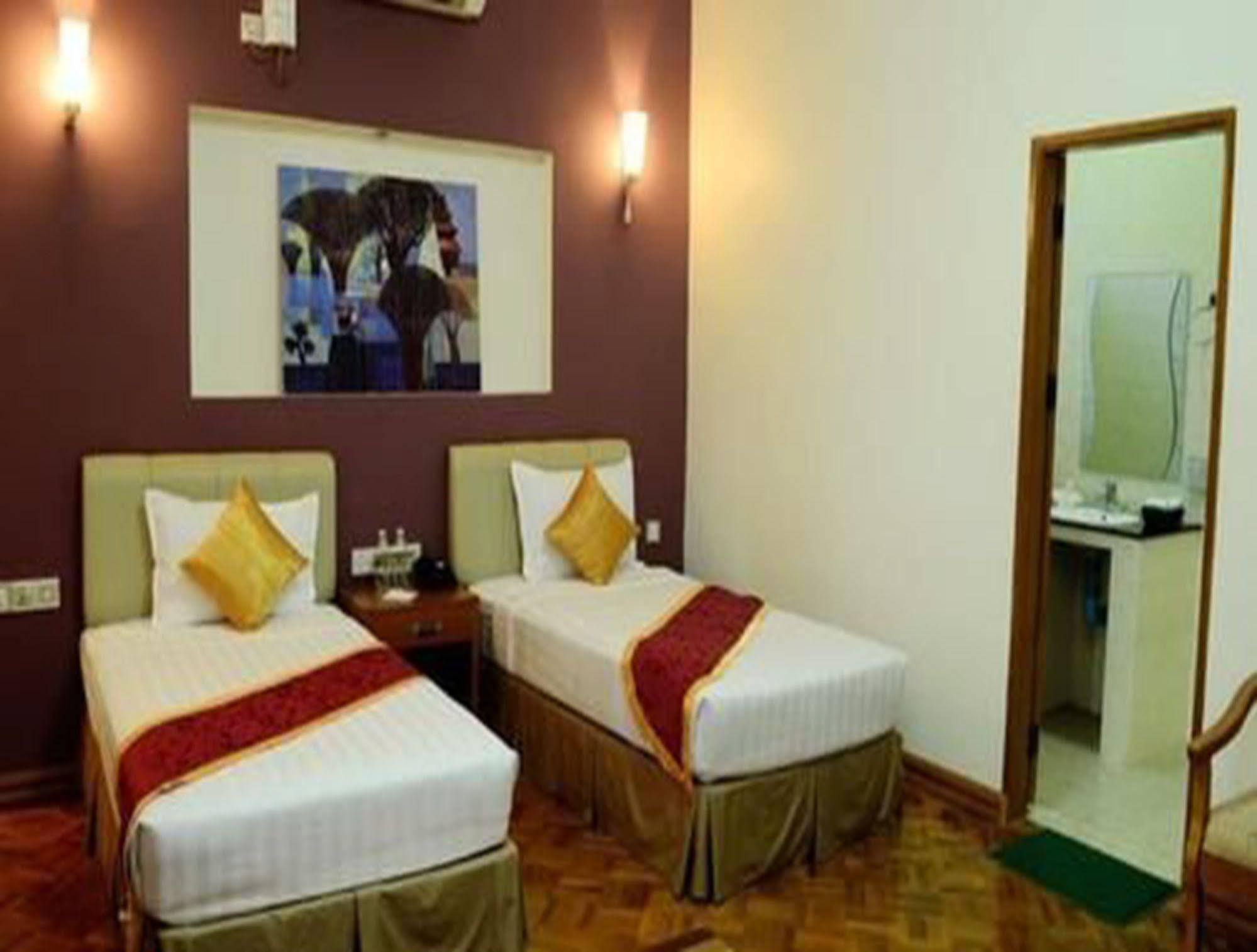 Myat Nan Yone Hotel Naypyidaw Dış mekan fotoğraf