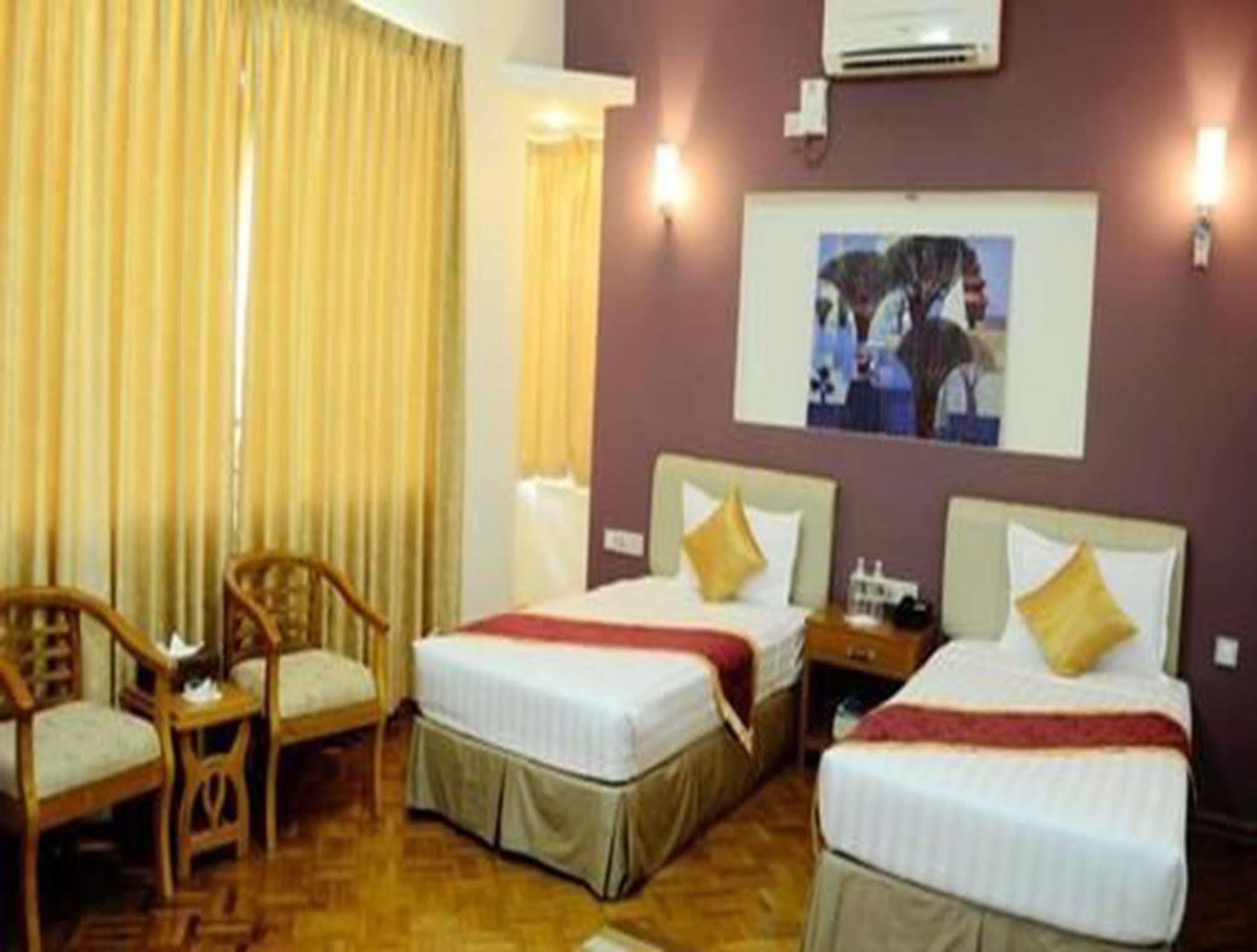 Myat Nan Yone Hotel Naypyidaw Dış mekan fotoğraf